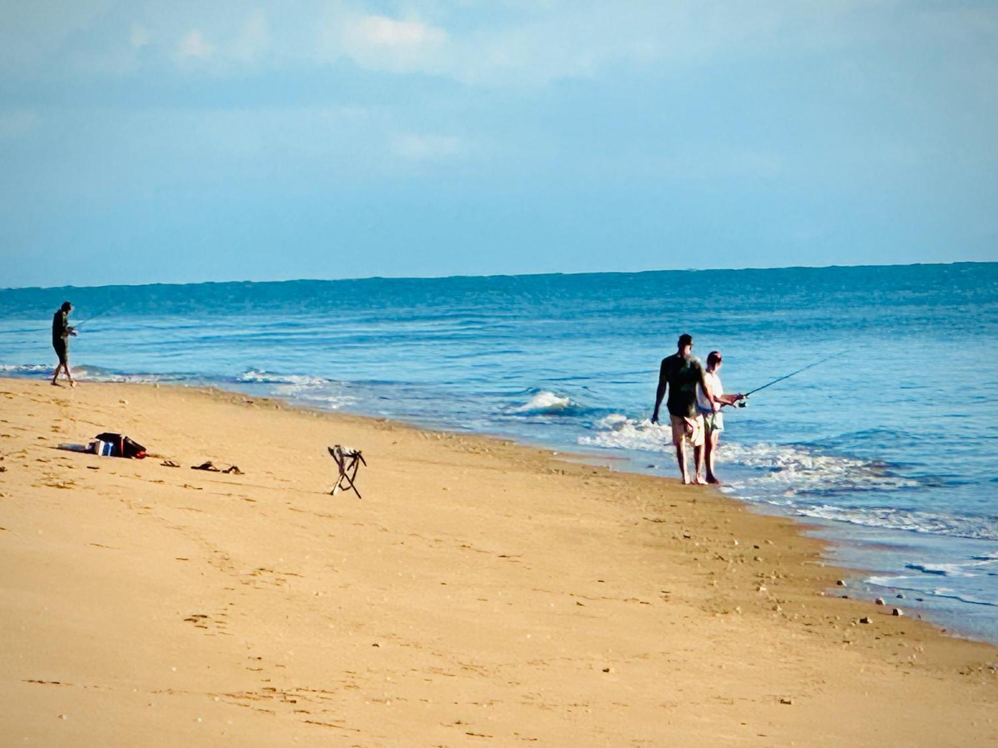 Balgal Beach Units Rollingstone Экстерьер фото